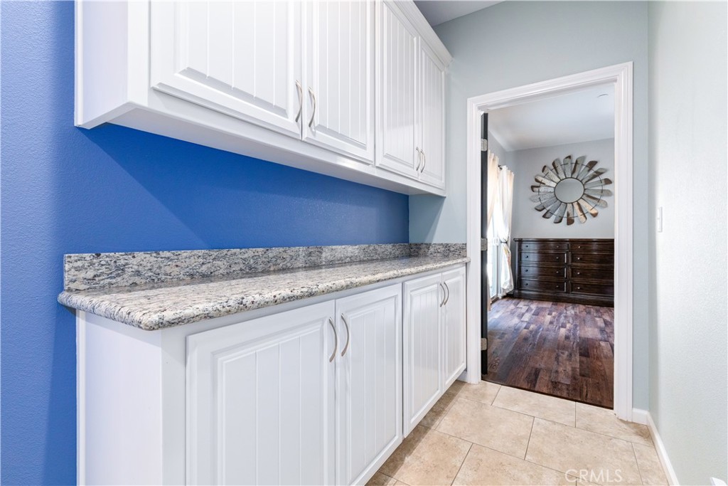 2225 Holly Dr, Paso Robles, CA 93446