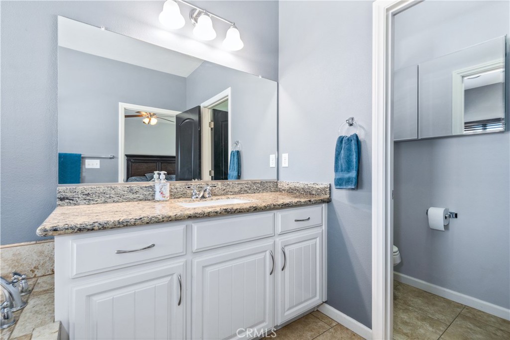 2225 Holly Dr, Paso Robles, CA 93446