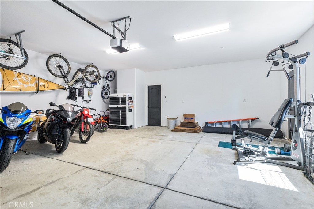 2225 Holly Dr, Paso Robles, CA 93446