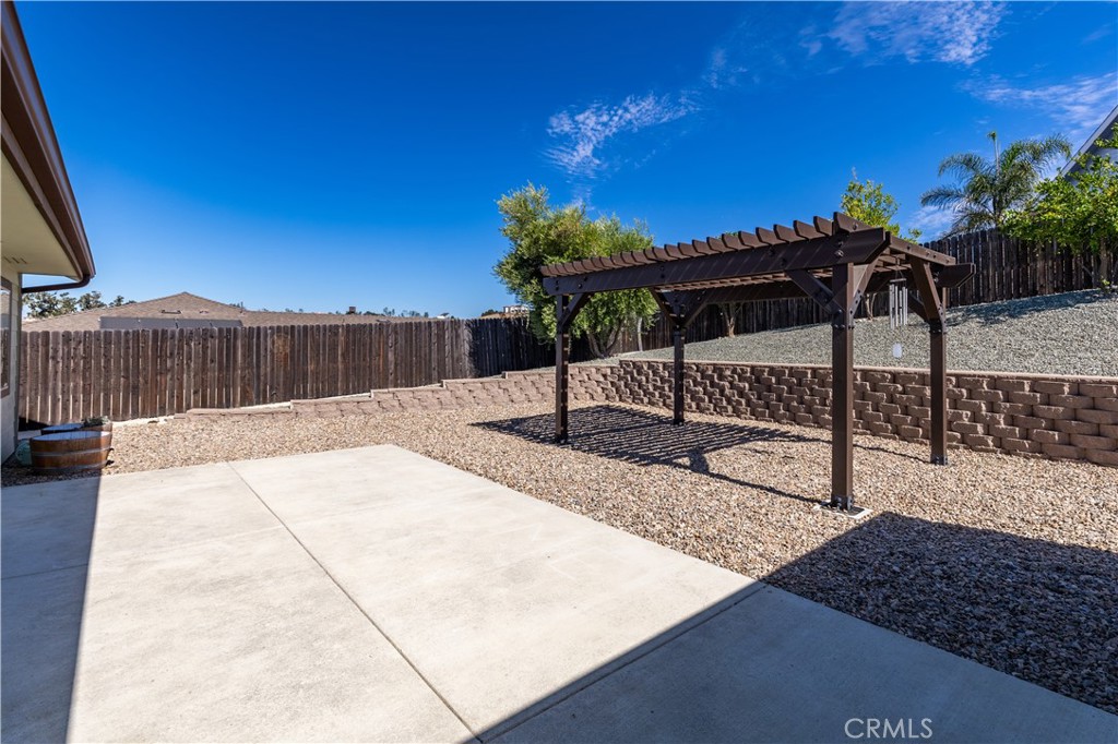 2225 Holly Dr, Paso Robles, CA 93446