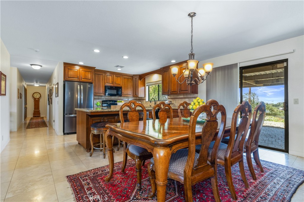 7485 Monterey, Paso Robles, CA 93446