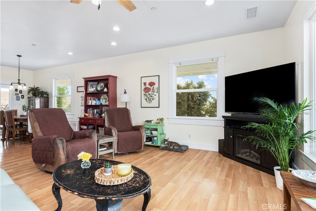 4650 Rolling Hills, Paso Robles, CA 93446