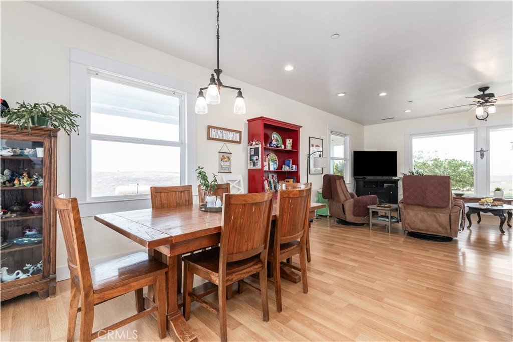 4650 Rolling Hills, Paso Robles, CA 93446