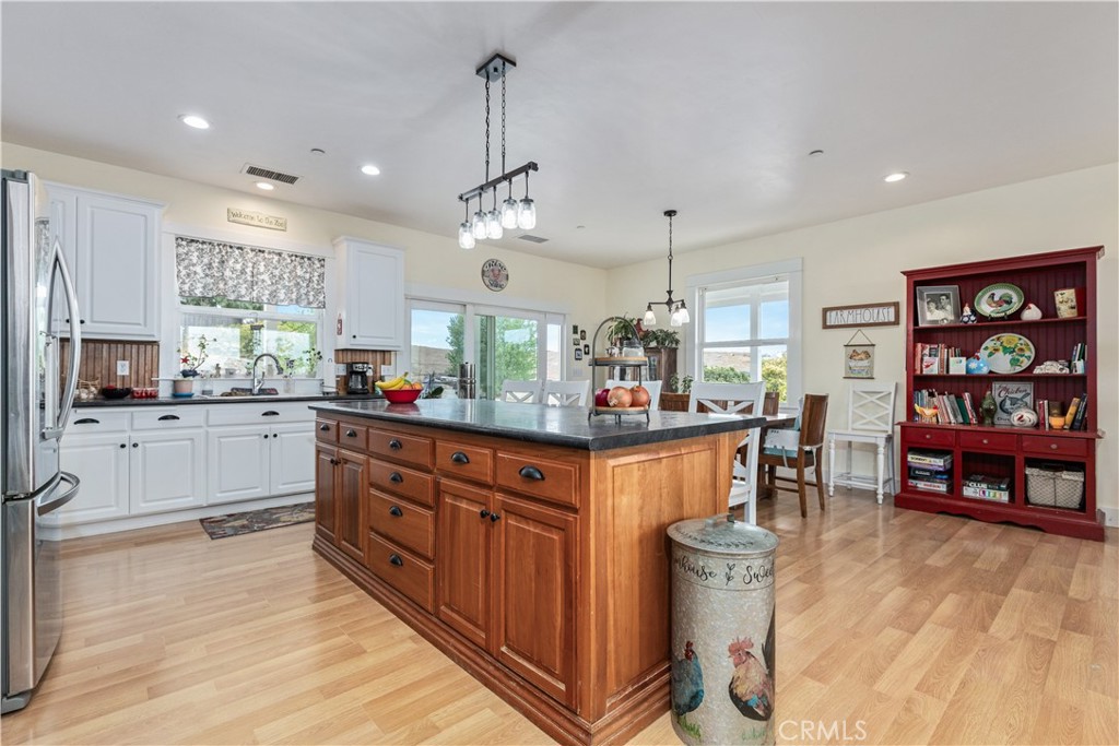 4650 Rolling Hills, Paso Robles, CA 93446