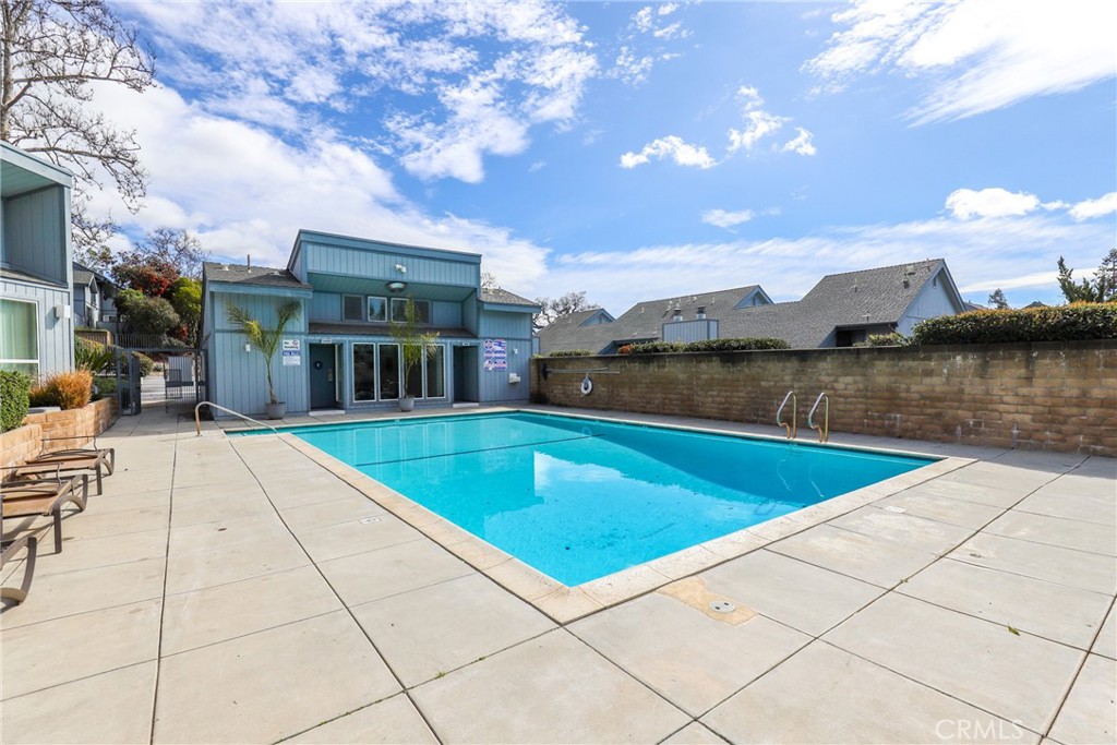 44 Sombrilla Ct, Atascadero, CA 93422