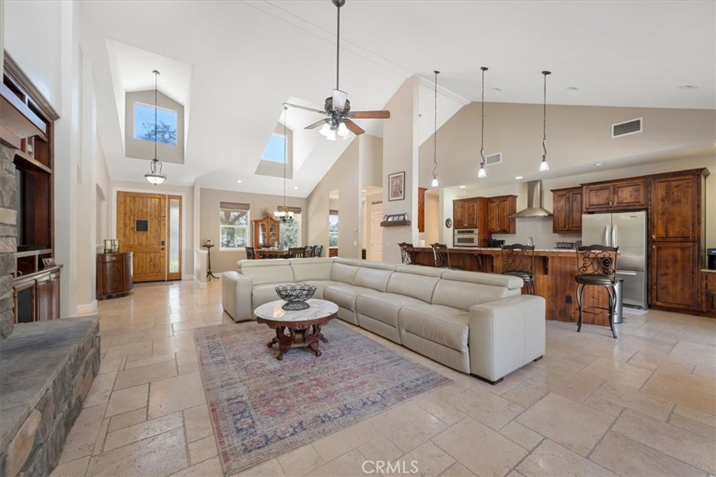 9960 Sunfish, Paso Robles, CA 93446