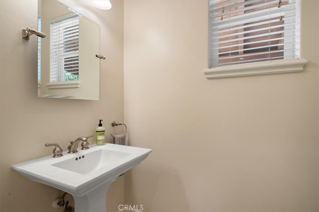 9960 Sunfish, Paso Robles, CA 93446