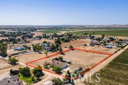 6004 Merlot Ln, Paso Robles, CA 93446