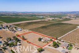 6004 Merlot Ln, Paso Robles, CA 93446