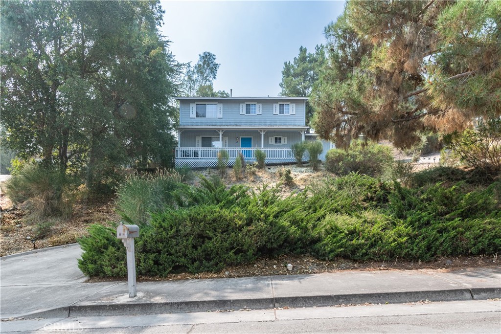 32 Fresno St, Paso Robles, CA 93446