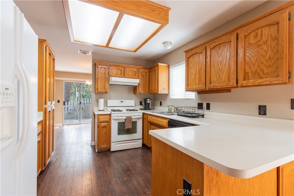 32 Fresno St, Paso Robles, CA 93446