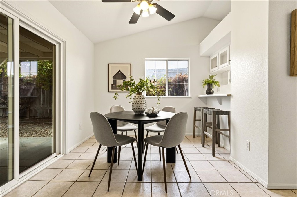 829 Crazy Horse, Paso Robles, CA 93446