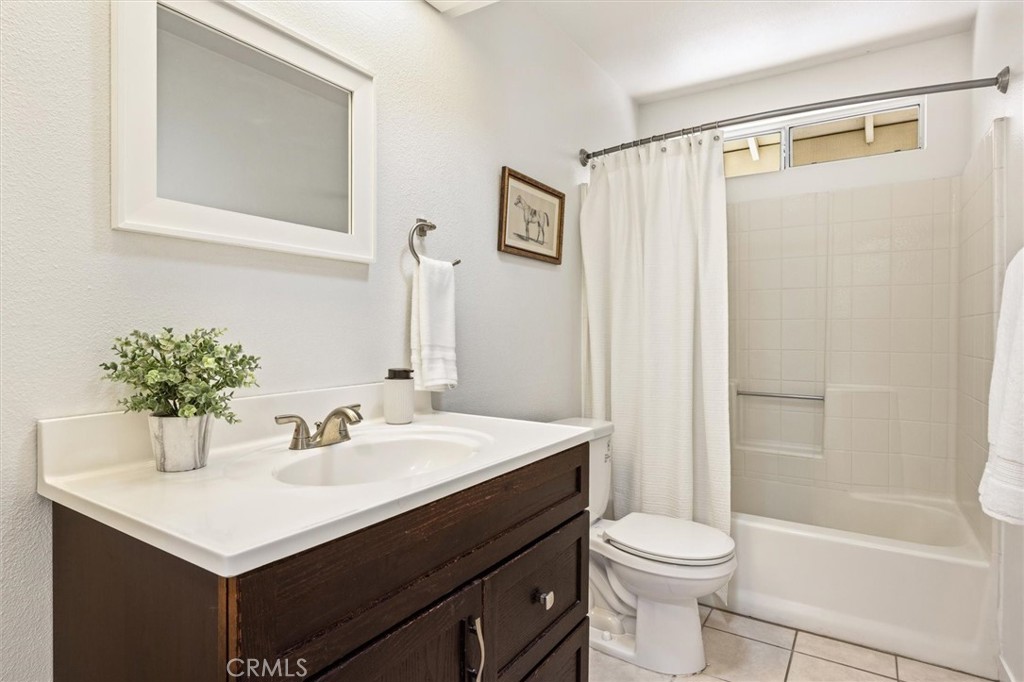 829 Crazy Horse, Paso Robles, CA 93446