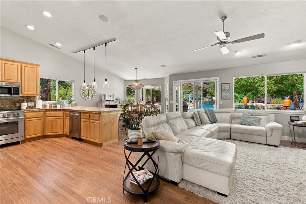 2255 Ferrocarril, Atascadero, CA 93422