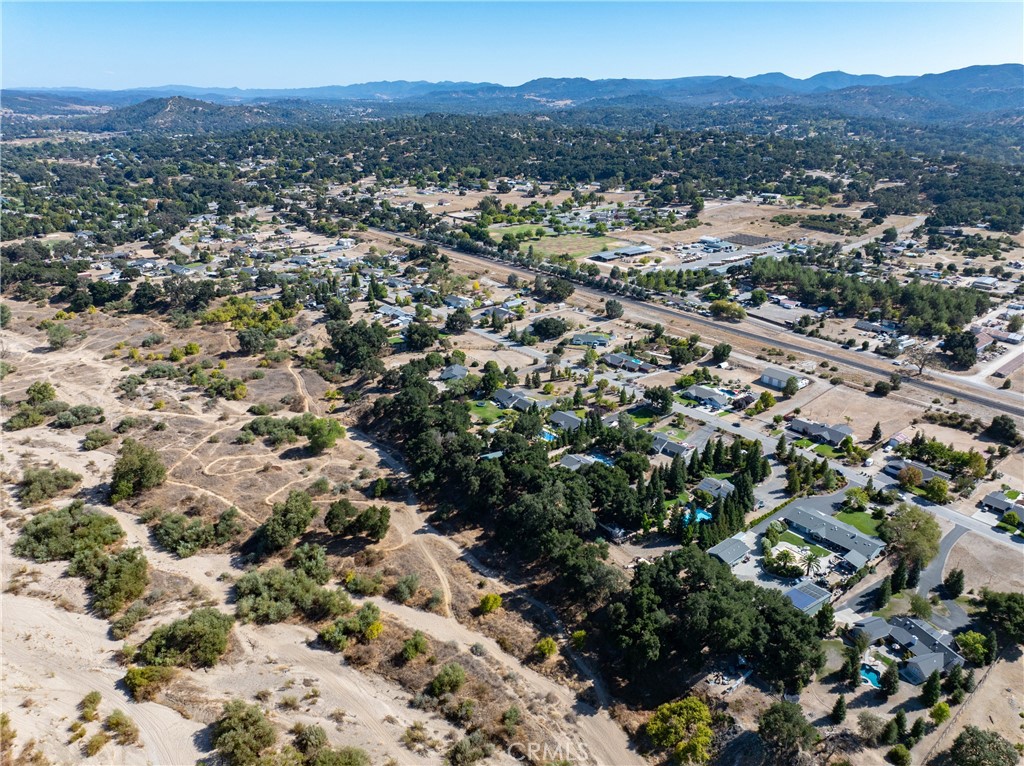 2255 Ferrocarril, Atascadero, CA 93422