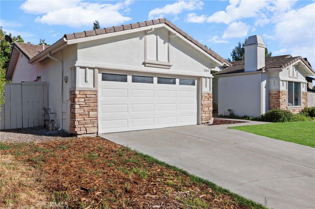 1214 Shadow Meadow, Paso Robles, CA 93446