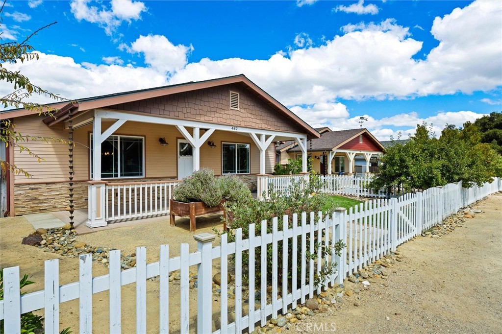 482 Cayucos Ave, Templeton, CA 93465
