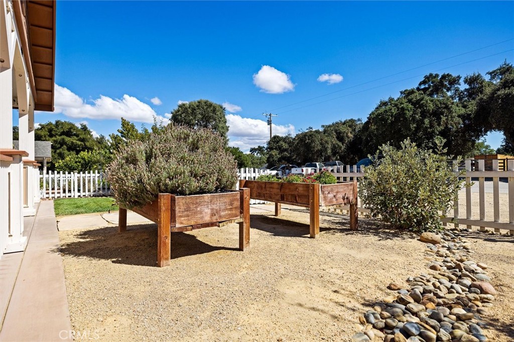 482 Cayucos Ave, Templeton, CA 93465