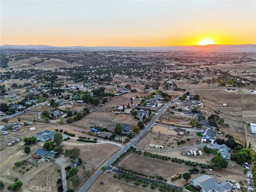 5642 Prancing Deer, Paso Robles, CA 93446