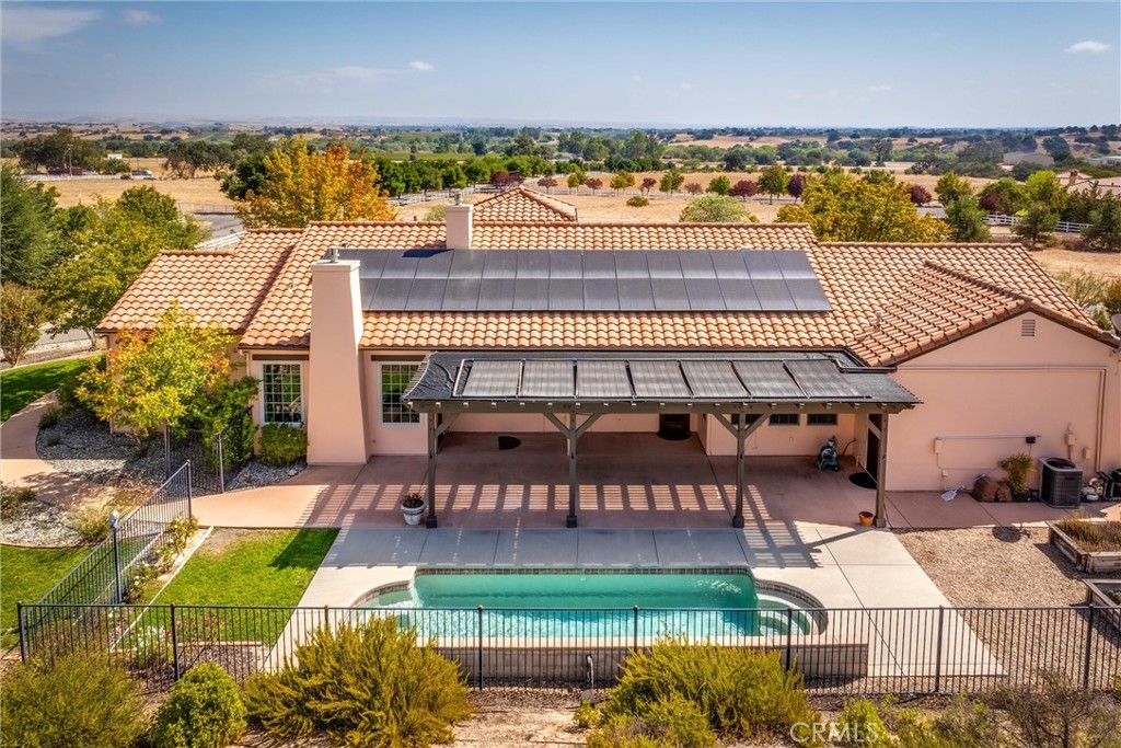 155 Via Del Salinas, Paso Robles, CA 93446