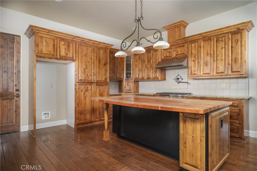 155 Via Del Salinas, Paso Robles, CA 93446