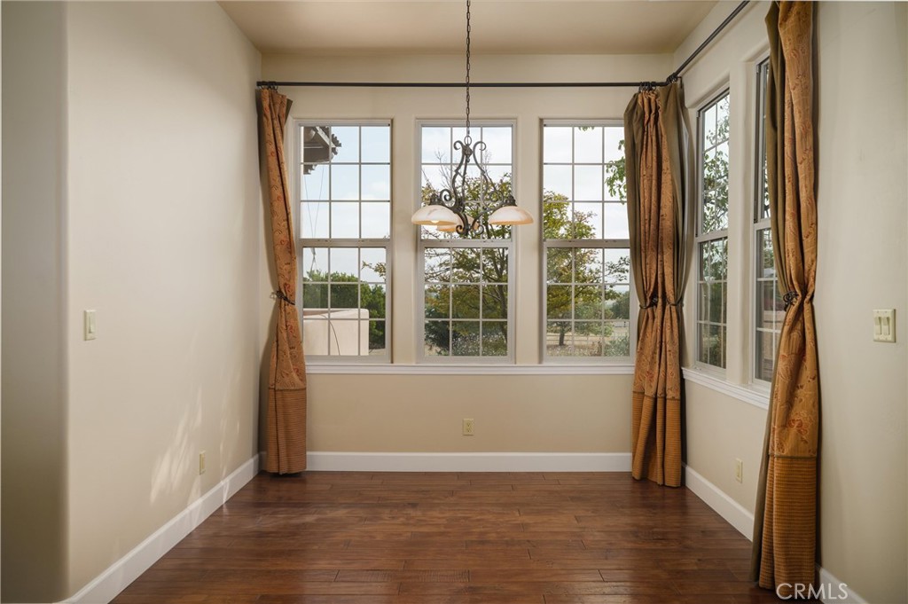 155 Via Del Salinas, Paso Robles, CA 93446