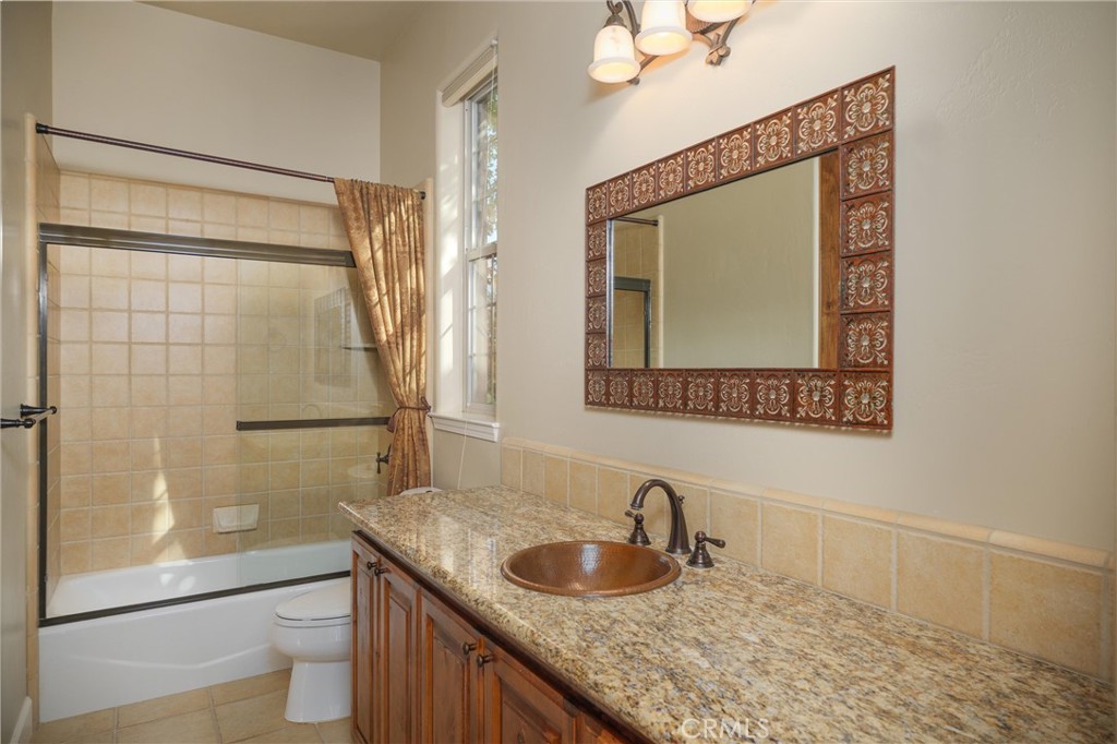 155 Via Del Salinas, Paso Robles, CA 93446