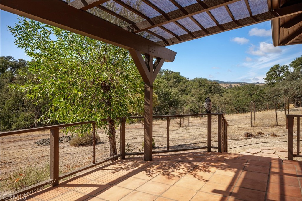 155 Via Del Salinas, Paso Robles, CA 93446