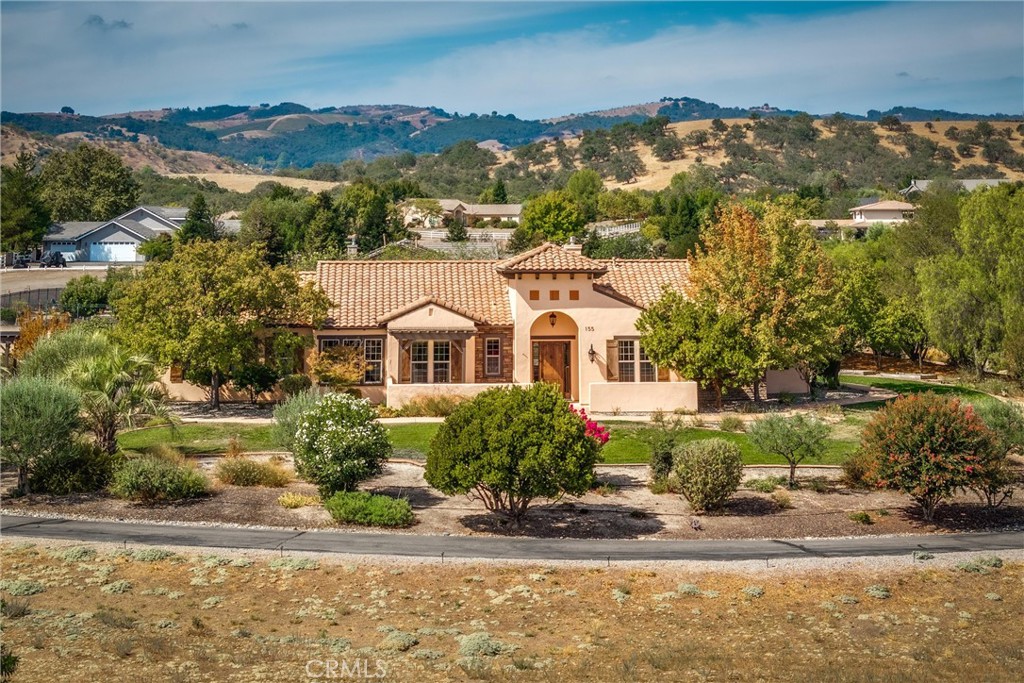 155 Via Del Salinas, Paso Robles, CA 93446
