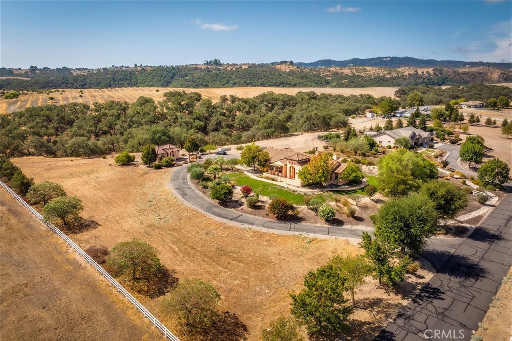 155 Via Del Salinas, Paso Robles, CA 93446