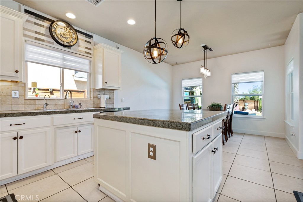 2245 Vine St, Paso Robles, CA 93446