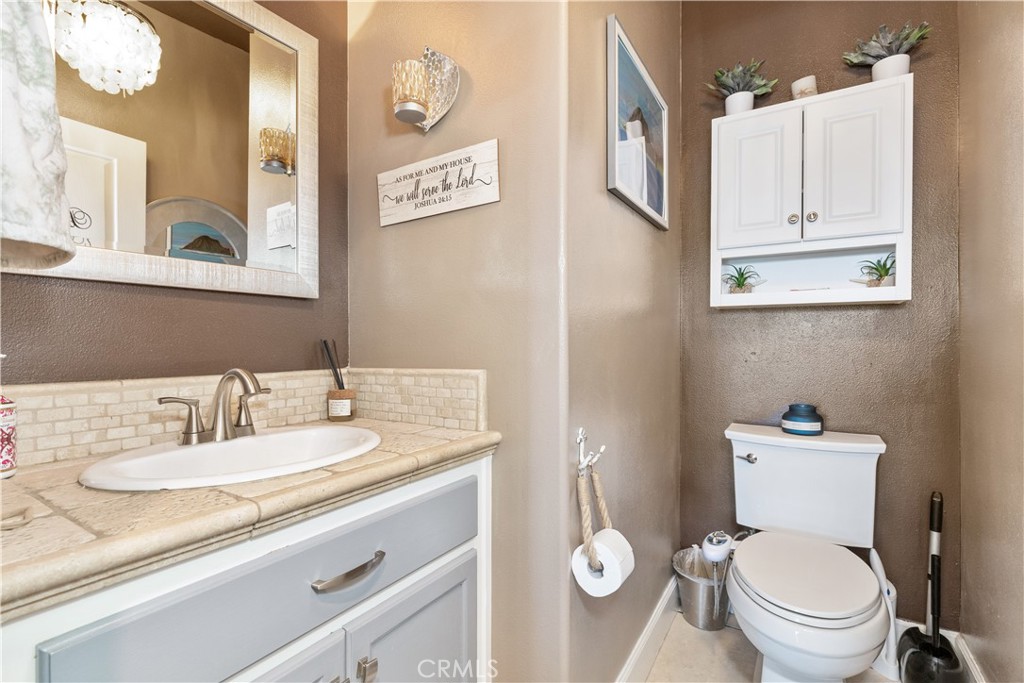 2245 Vine St, Paso Robles, CA 93446