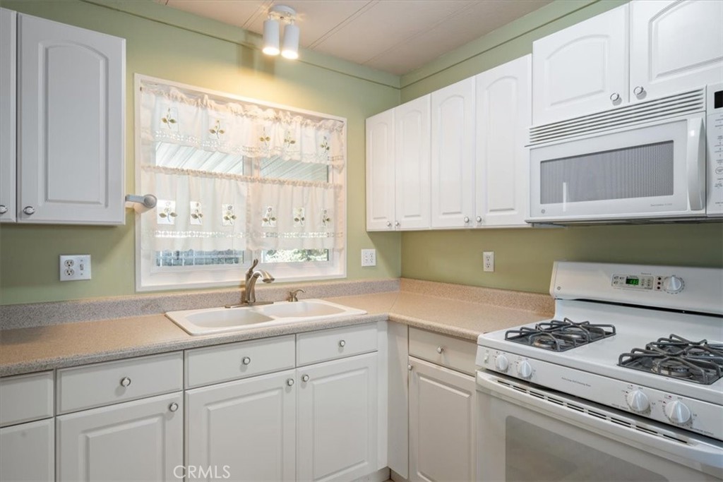 10025 El Camino Real #94, Atascadero, CA 93422