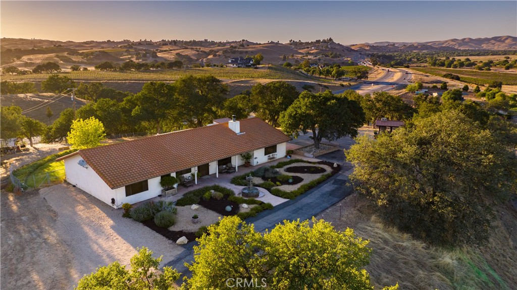 7485 Monterey, Paso Robles, CA 93446
