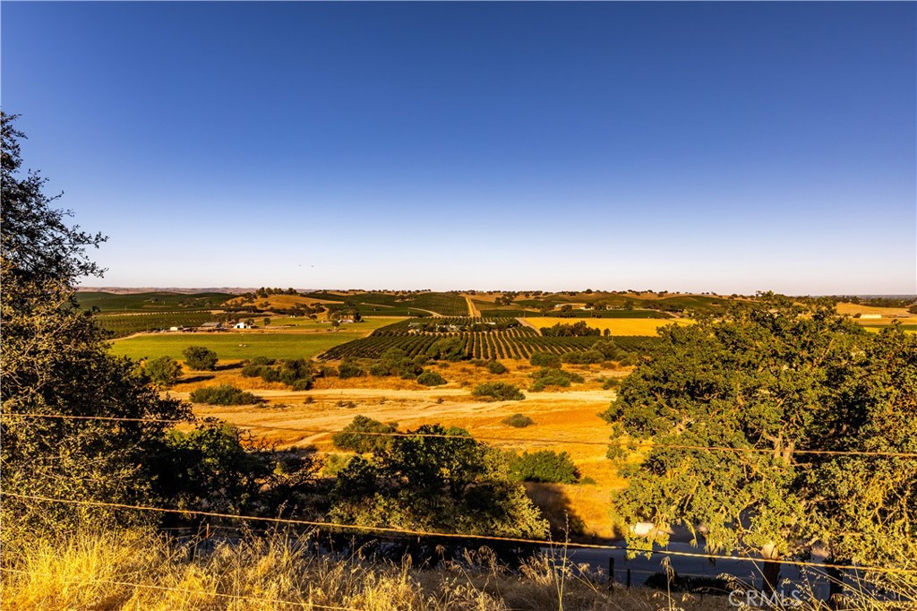 7485 Monterey, Paso Robles, CA 93446