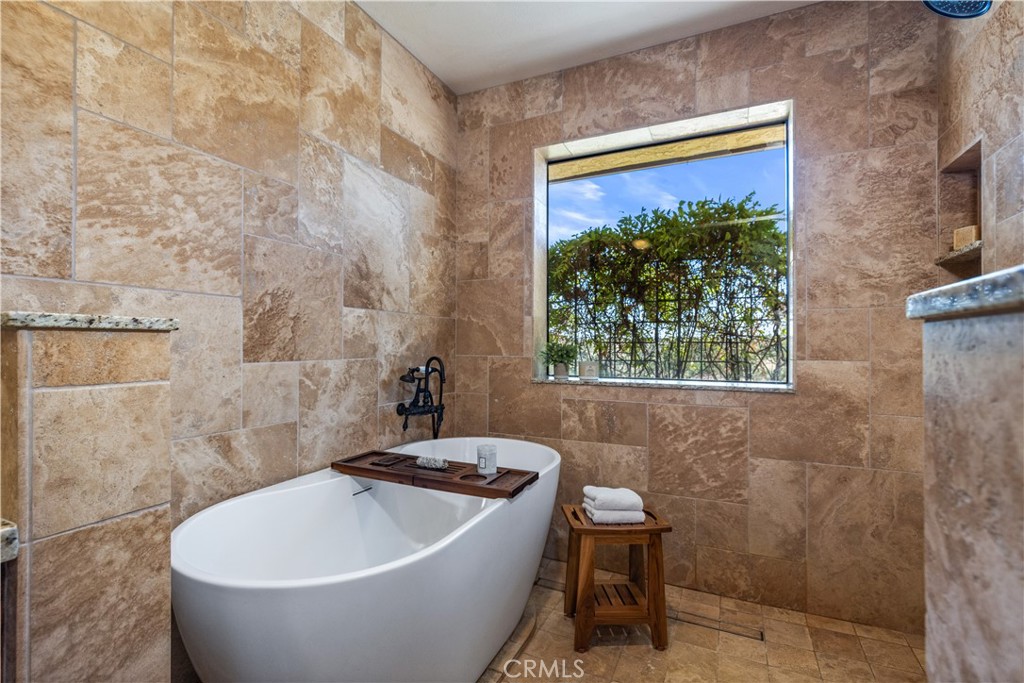 7485 Monterey, Paso Robles, CA 93446
