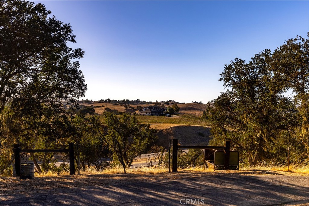 7485 Monterey, Paso Robles, CA 93446