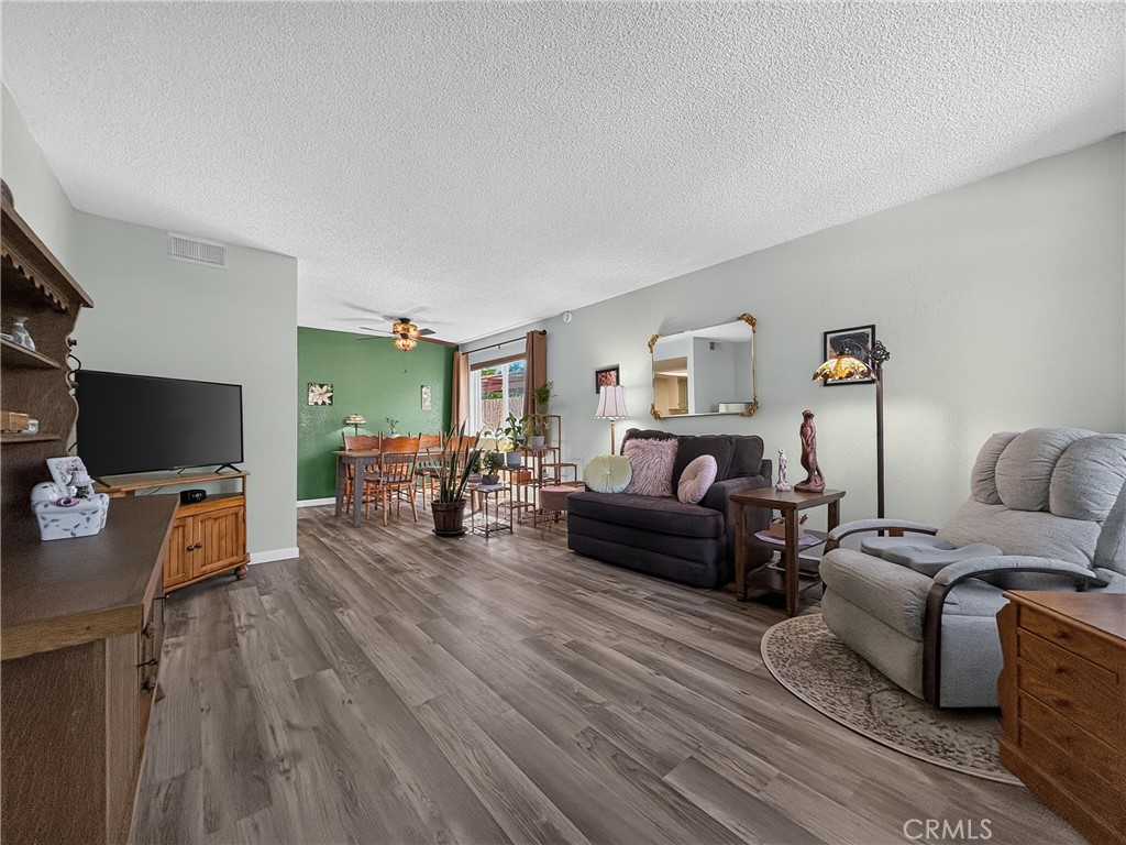 1738 Kings, Paso Robles, CA 93446