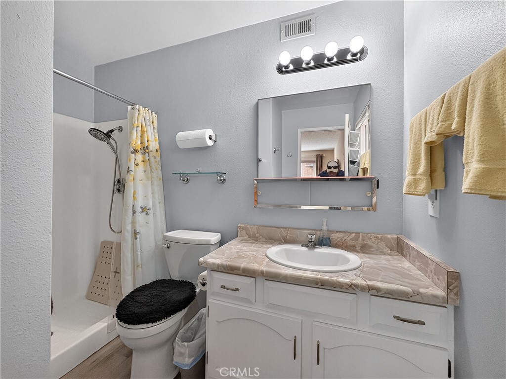 1738 Kings, Paso Robles, CA 93446