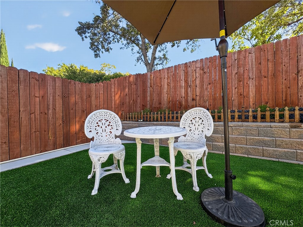 1738 Kings, Paso Robles, CA 93446