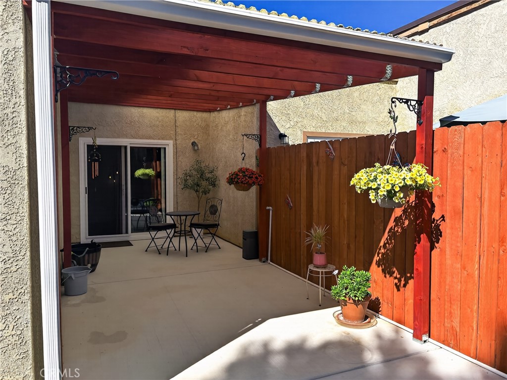 1738 Kings, Paso Robles, CA 93446