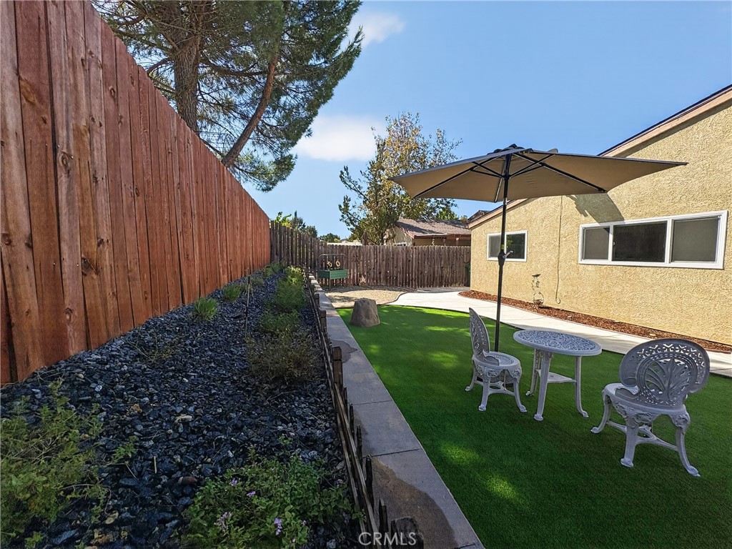 1738 Kings, Paso Robles, CA 93446