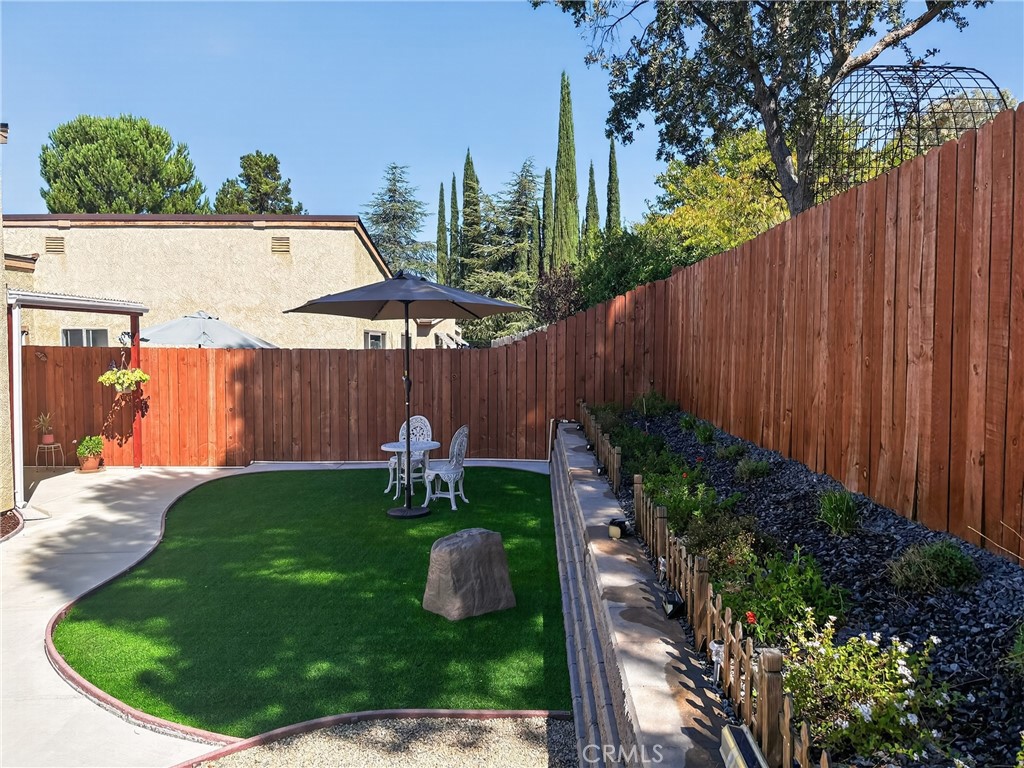 1738 Kings, Paso Robles, CA 93446