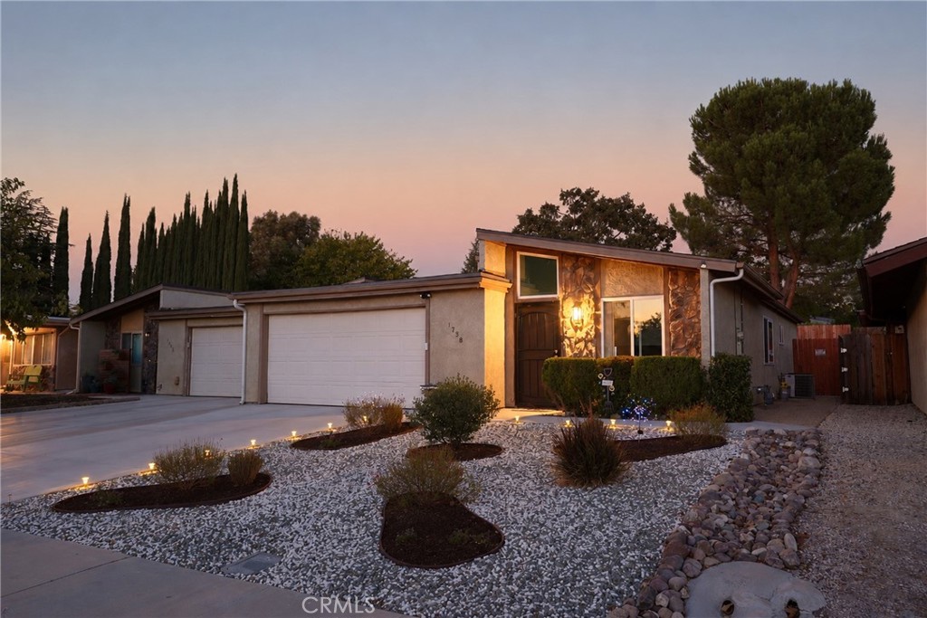 1738 Kings, Paso Robles, CA 93446