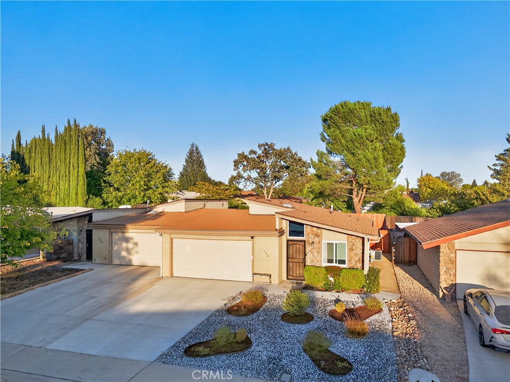 1738 Kings, Paso Robles, CA 93446