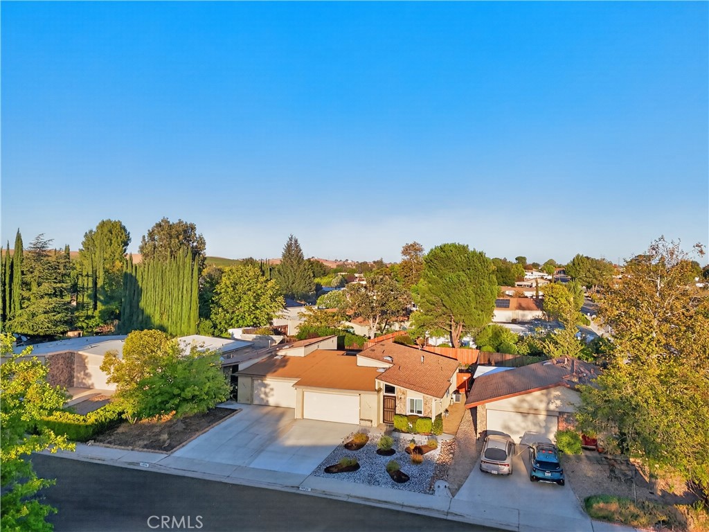1738 Kings, Paso Robles, CA 93446
