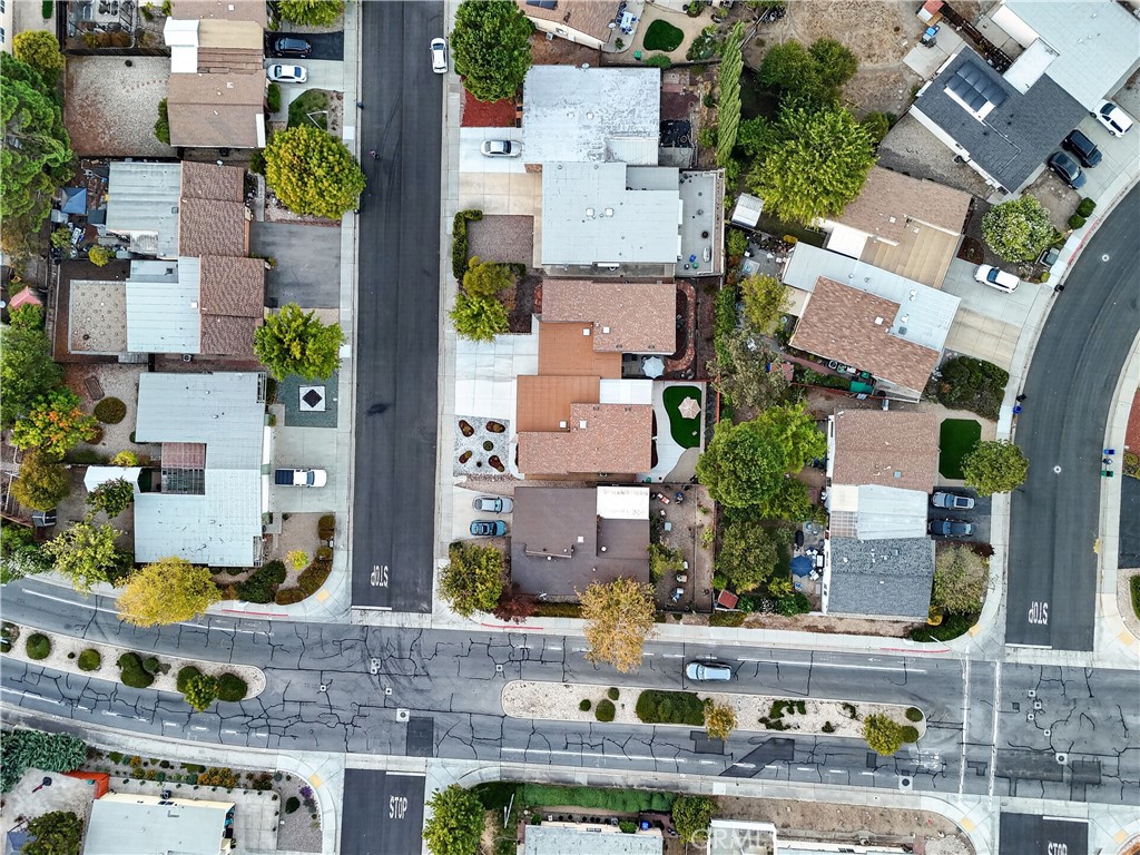 1738 Kings, Paso Robles, CA 93446