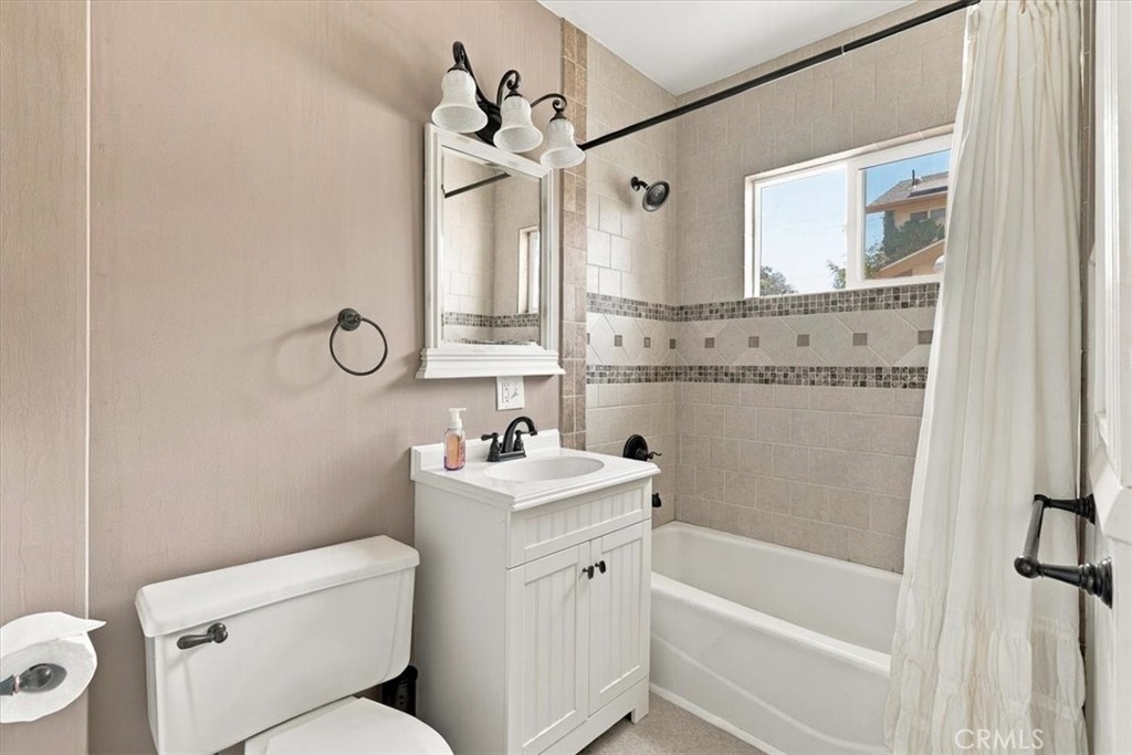125 Capitol Hill, Paso Robles, CA 93446