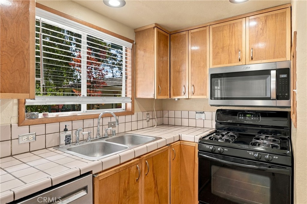 345 21st, Paso Robles, CA 93446