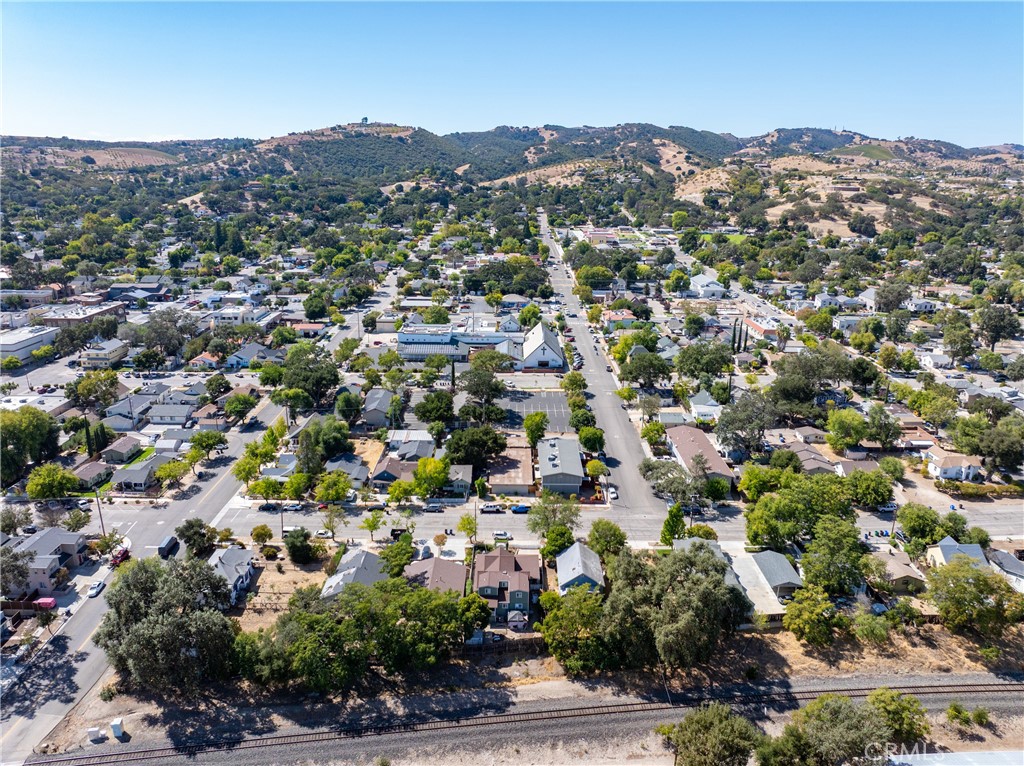 1635 Pine, Paso Robles, CA 93446